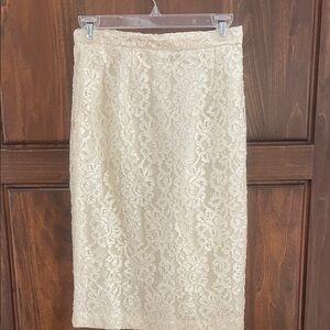 Elegant Cream Lace Pencil Skirt